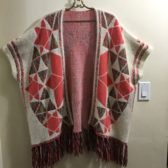 Star pattern soft knitted cape poncho One Size - Picture 9 of 11